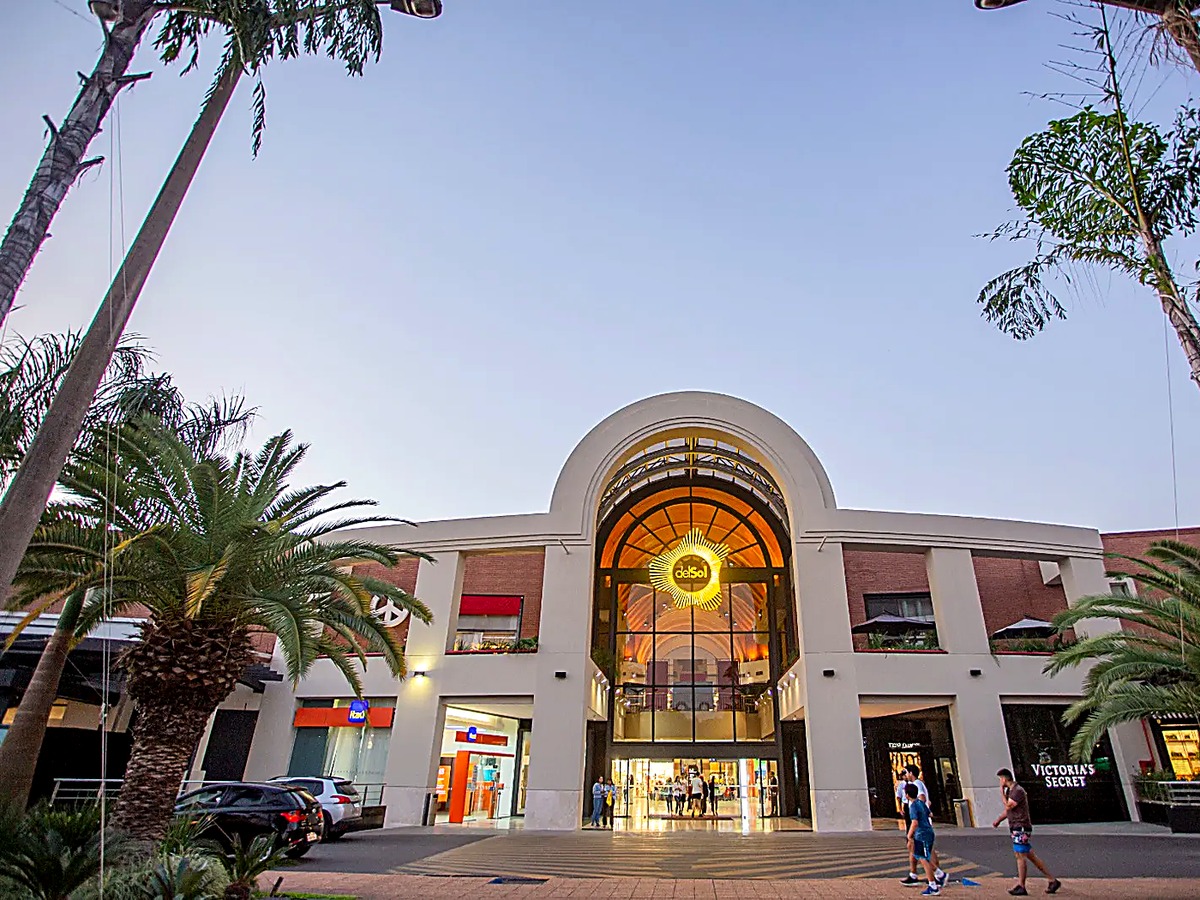 delSol Shopping & Lifestyle